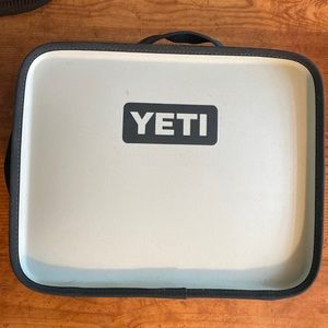 Yeti Daytrip Lunchbox